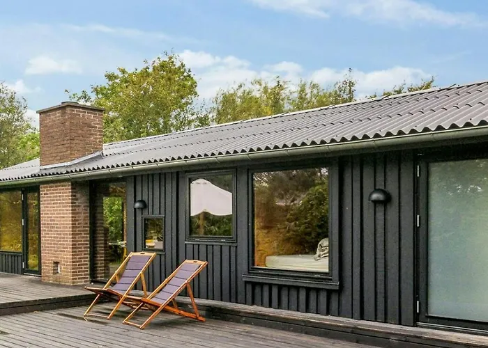 Ferienhaus Architect-designed 1960s House Near Svinklov Fjerritslev
